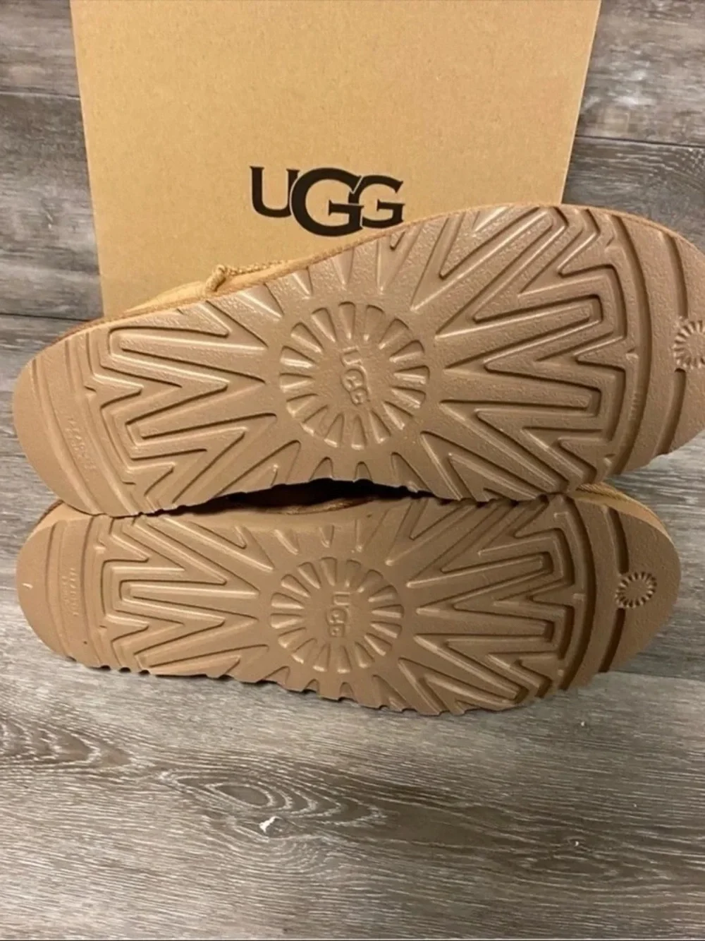 UGG Short Suede Winter Boot in Chestnut Tan
